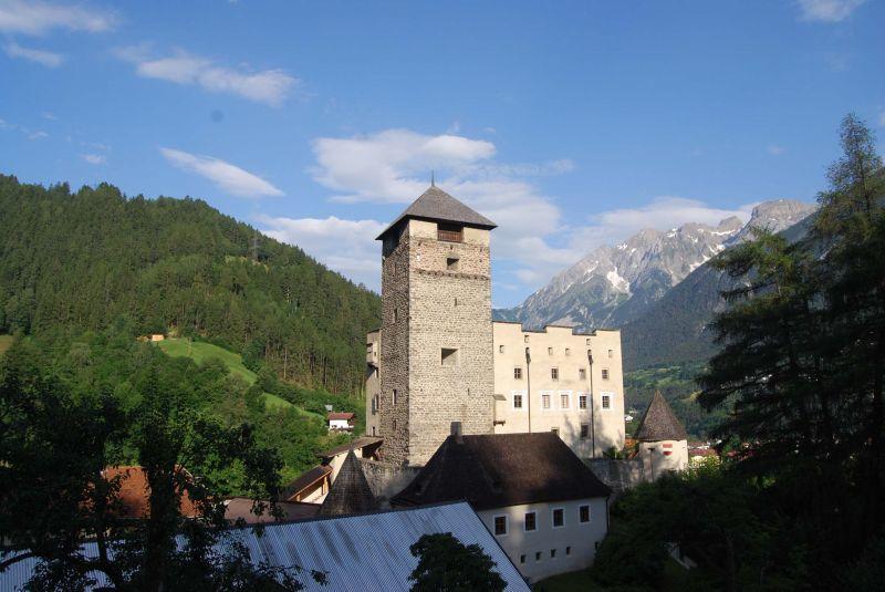 Schwarzer Adler Hotel Landeck Exterior foto